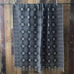 Penmachno Wool Blanket - Image 3