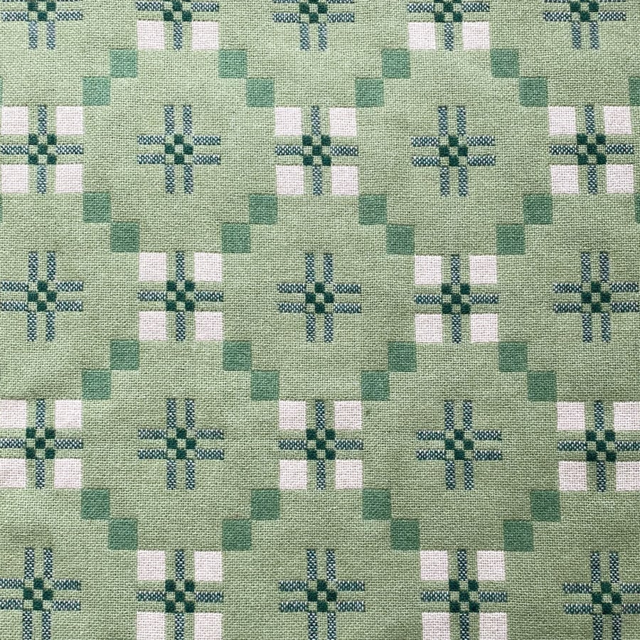St David's Cross Welsh Throw - Deilin Green