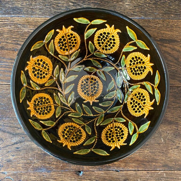 Slipware pottery by Carole Glover