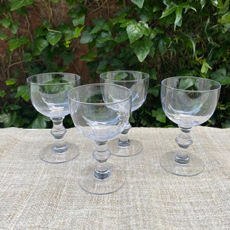 Set of Four Crystal Wine Goblets - Lens Design - Image 3