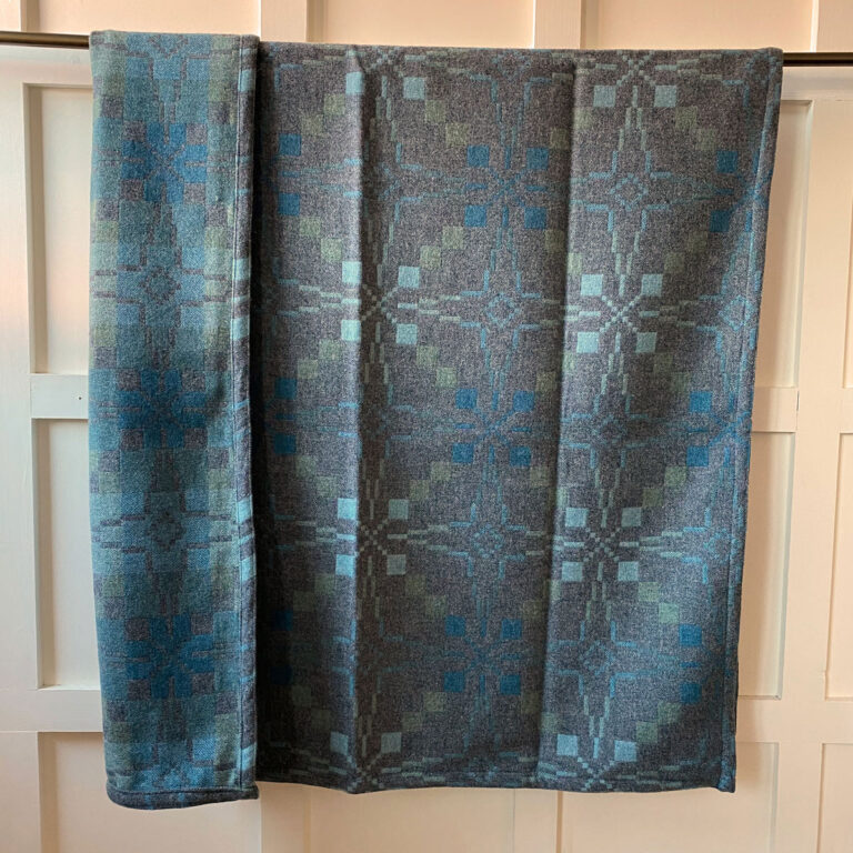 Vintage Star Welsh Throw - Slate - Image 5