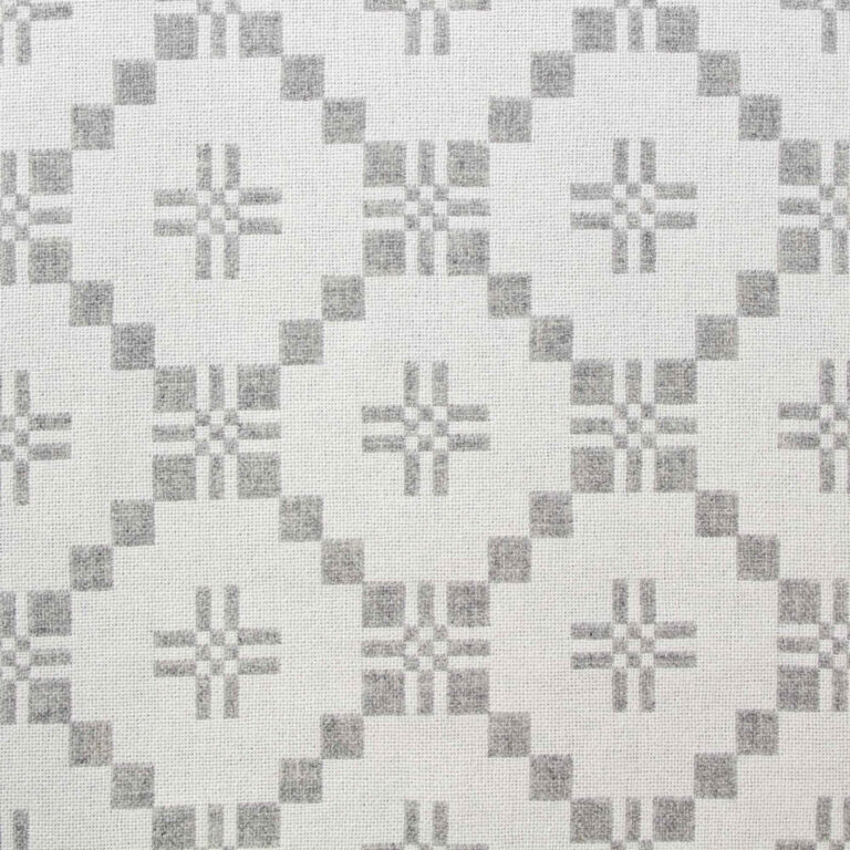 St David's Cross Welsh Throw - Grey - Image 3