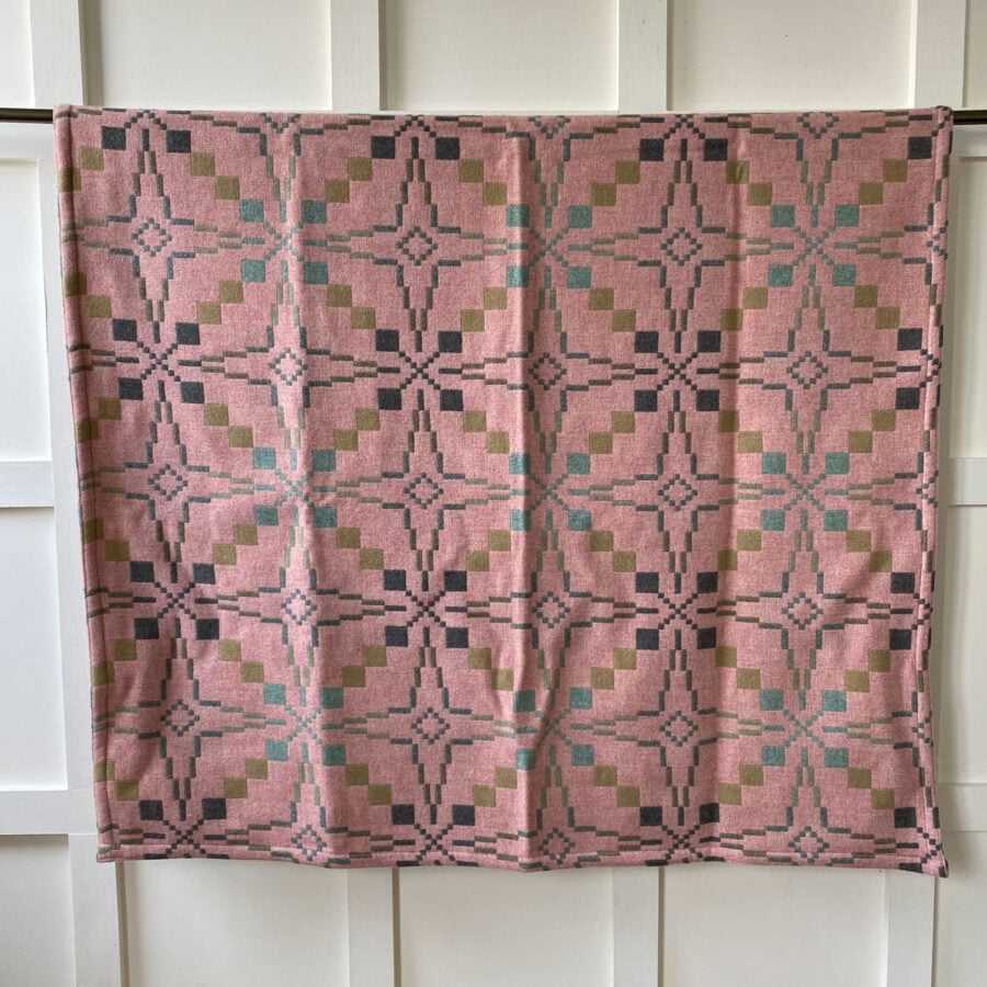 Vintage Star Welsh Throw - Blossom