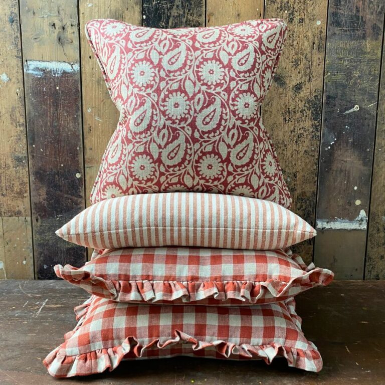 Agnes Cushion - Antique Red - Image 3