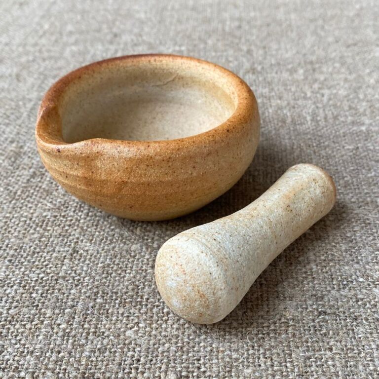 Muchelney Pottery - Pestle & Mortar - Image 2