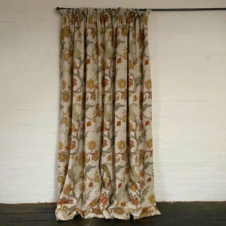 Single curtain in Yasmin Linen from Tinsmiths of Ledbury