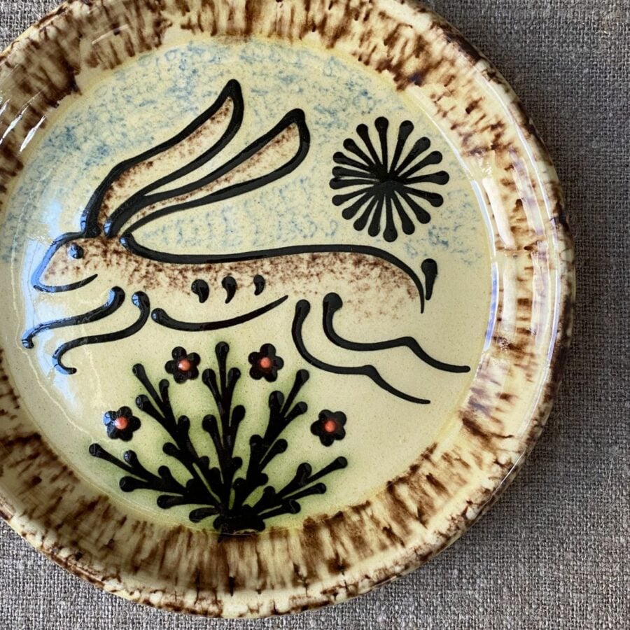 Paul Young Slipware Plate - Cream Hare PYHC