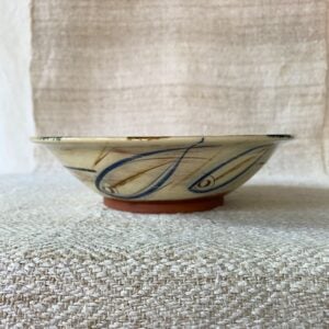 Jennifer Hall Slipware Pasta Bowl - Fish Trio JHPB2 - Image 6