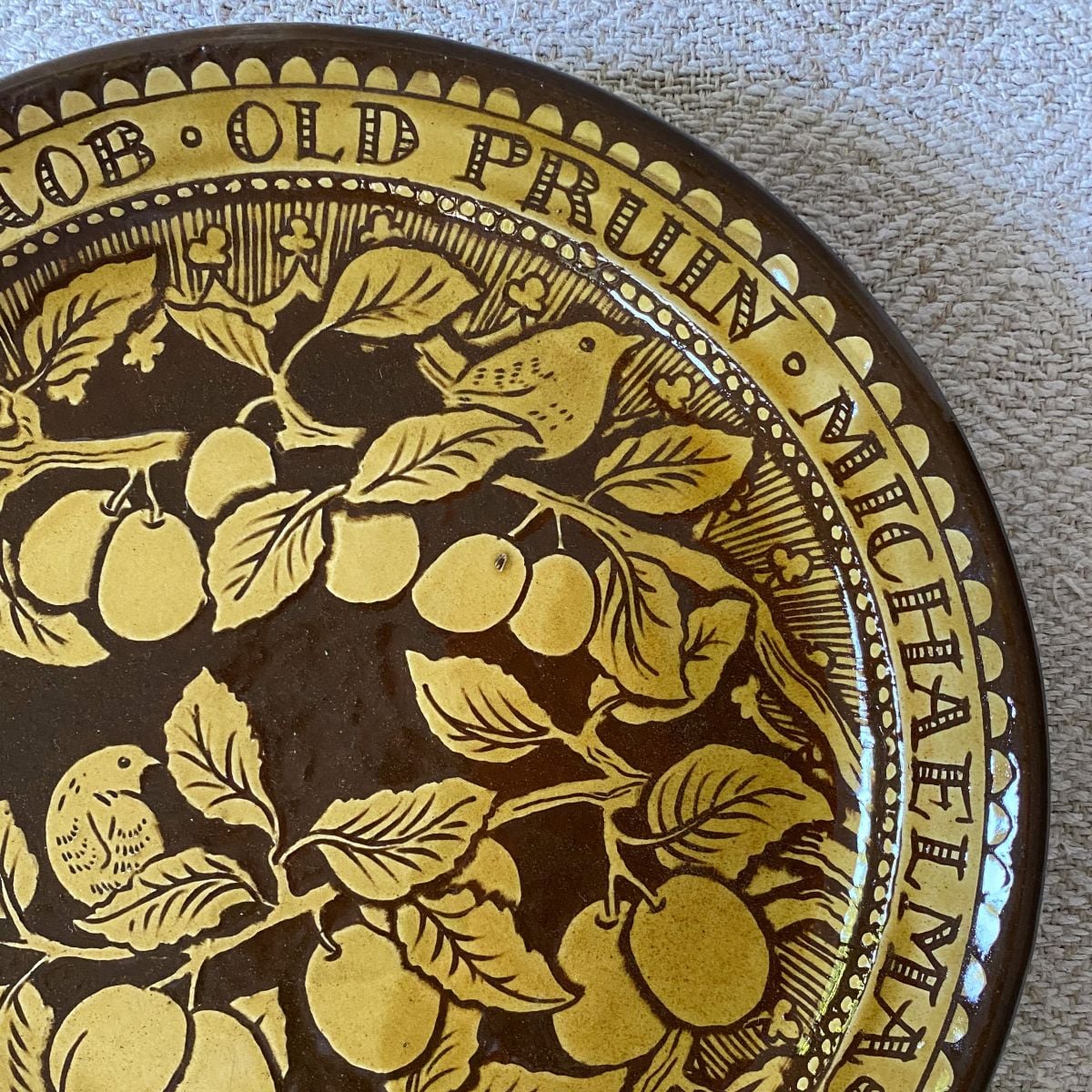 Katie B Morgan Slipware Plate SORKM8 Dymock Red - Image 3