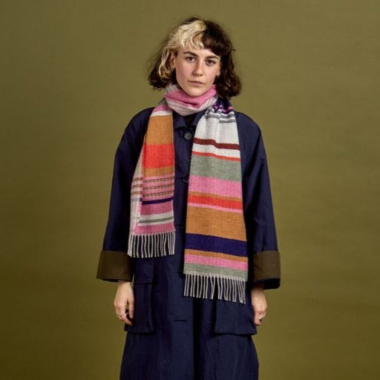 Lambswool Striped Angus Scarf Strawberry - Image 2