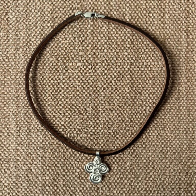 Silver Scroll Thong Necklace M6 - Image 2