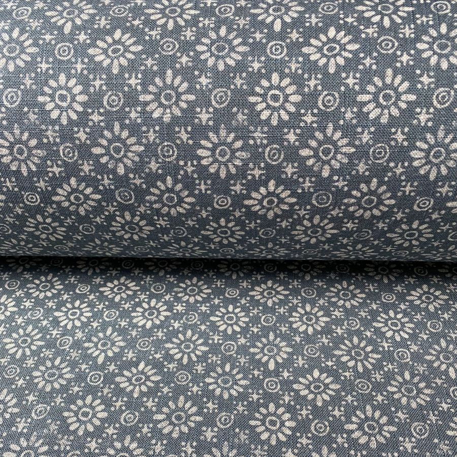 Fabric roll with INDIGO BLUE, small scale daisy pattern